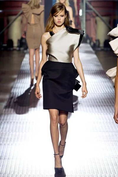 Look 39